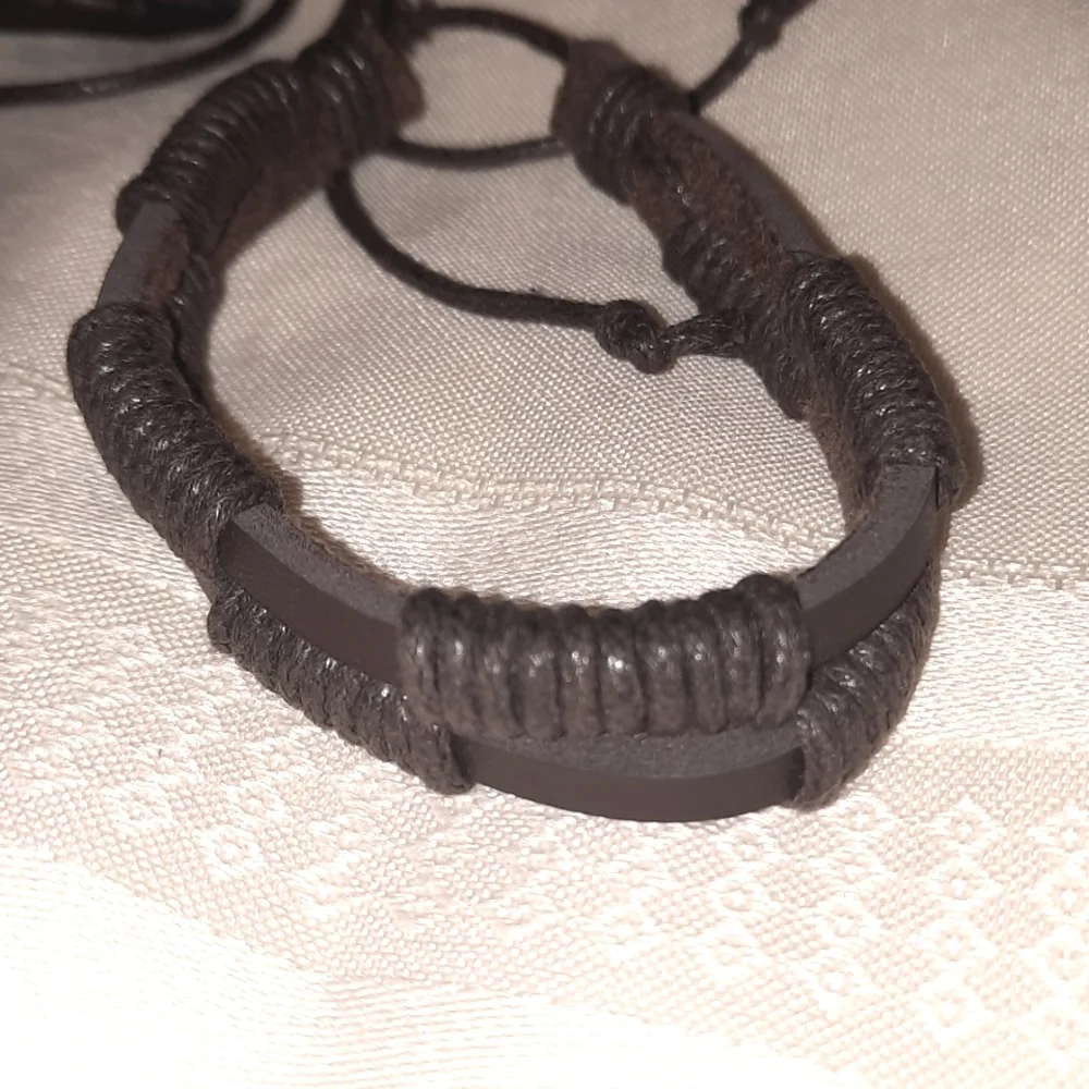3 Bracelets